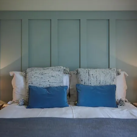 Lovely Close To Killaloe And Lough Derg * Raheen Bridge