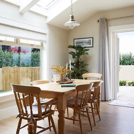 Lovely Close To Killaloe And Lough Derg Lodge *