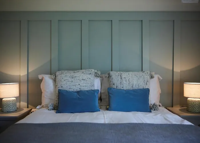 Lovely Close To Killaloe And Lough Derg * Raheen Bridge